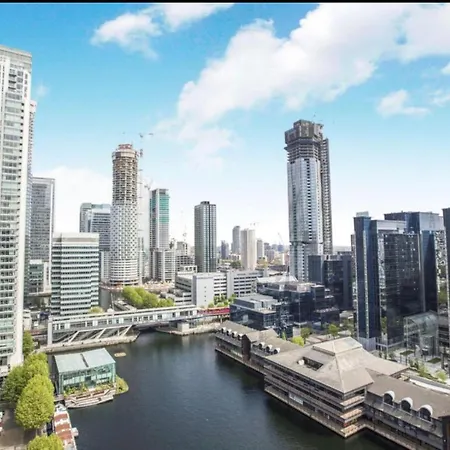 London Luxury 1 Bedroom Apartment Minutes Walk From Canary Wharf